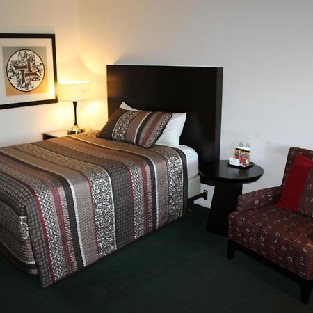 Cougar Land Motel Pullman Szoba fotó